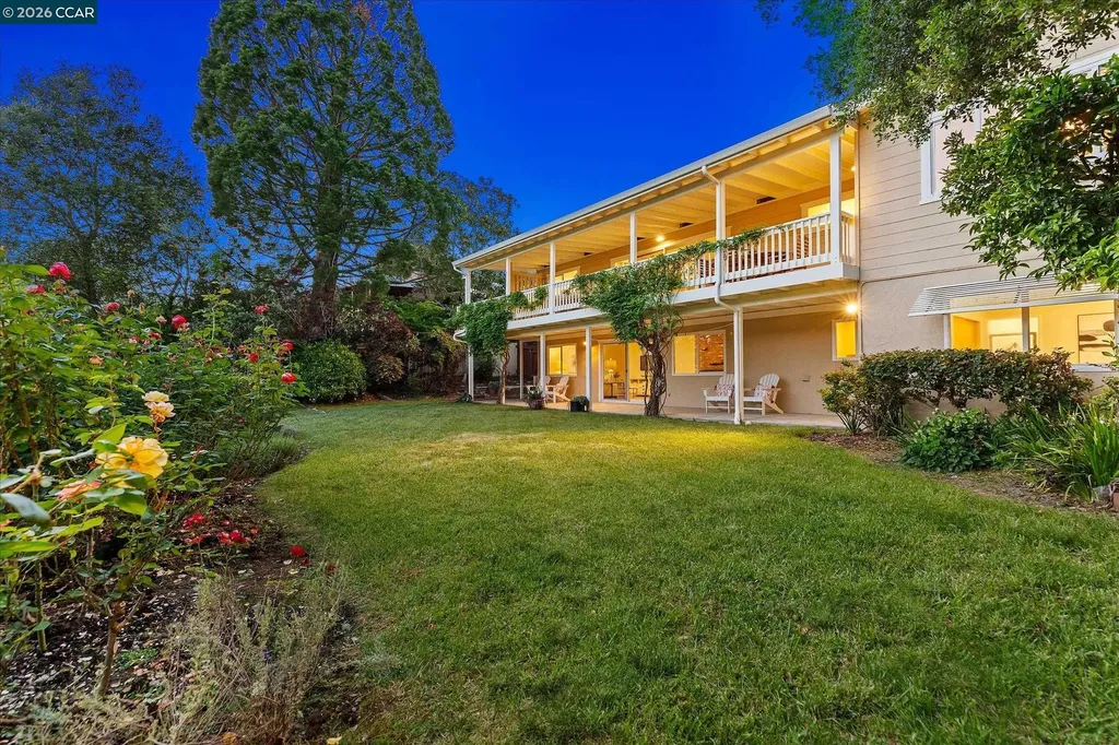 26 Carisbrook Drive Orinda CA 94563