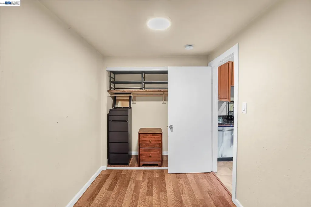 502 Lewis Street Oakland CA 94607