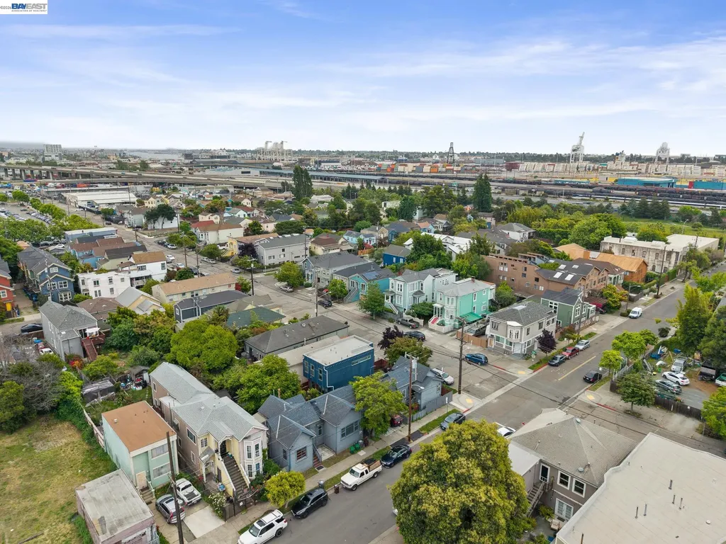 502 Lewis Street Oakland CA 94607