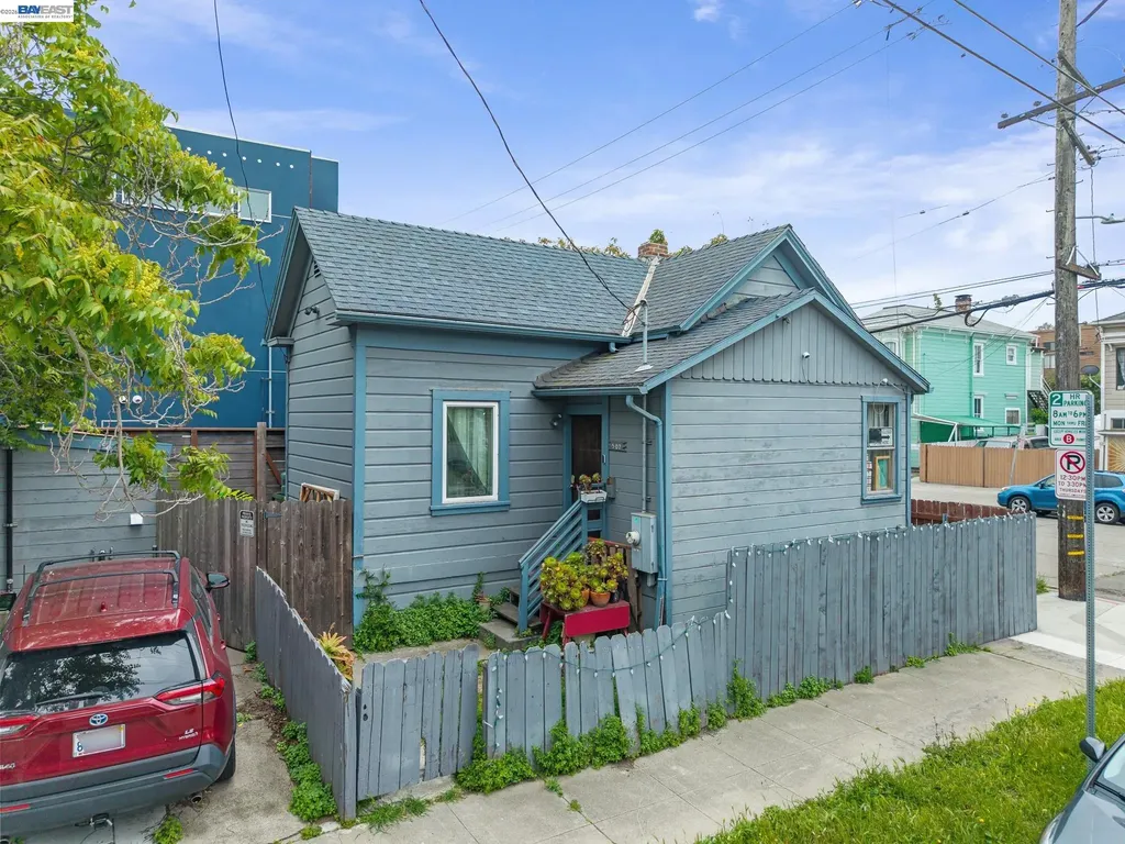 502 Lewis Street Oakland CA 94607