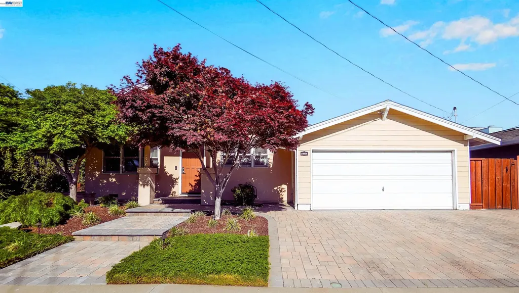 24654 Broadmore Avenue Hayward CA 94544