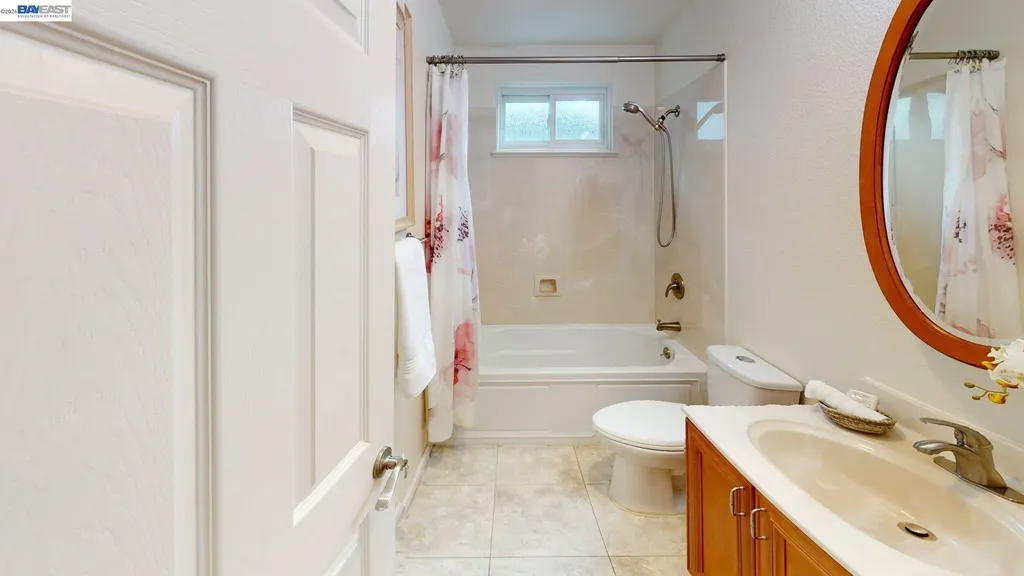 24654 Broadmore Avenue Hayward CA 94544