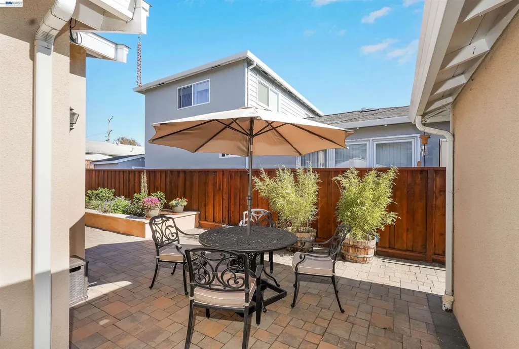24654 Broadmore Avenue Hayward CA 94544