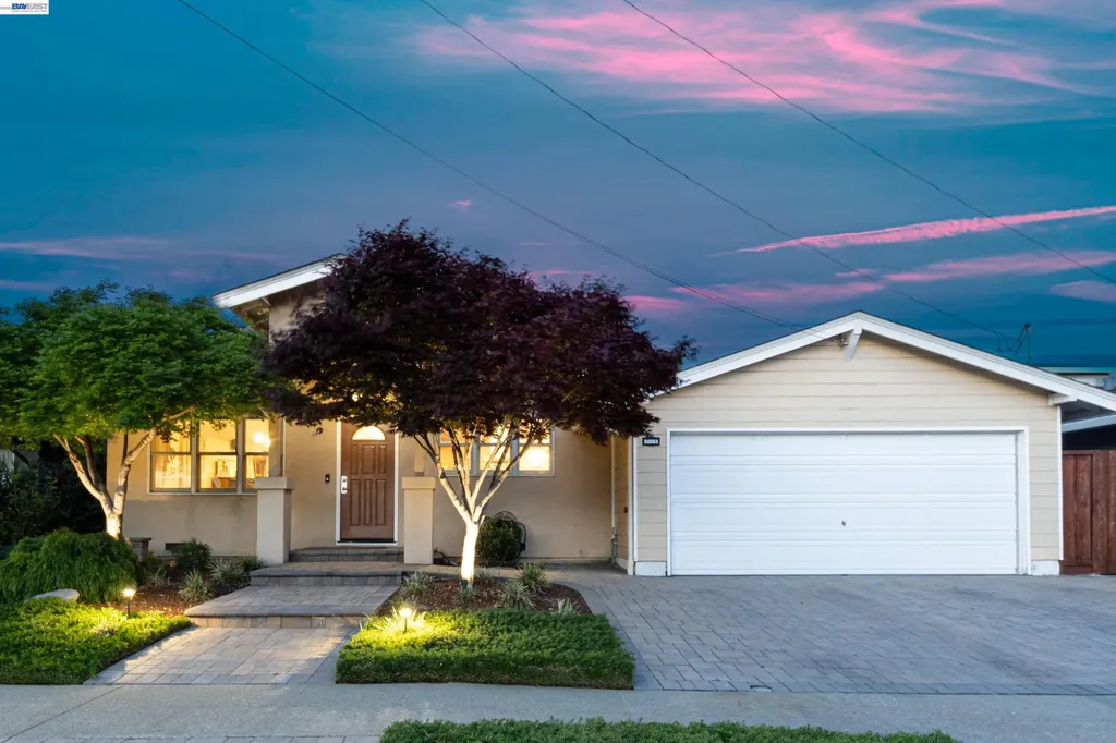 24654 Broadmore Avenue Hayward CA 94544