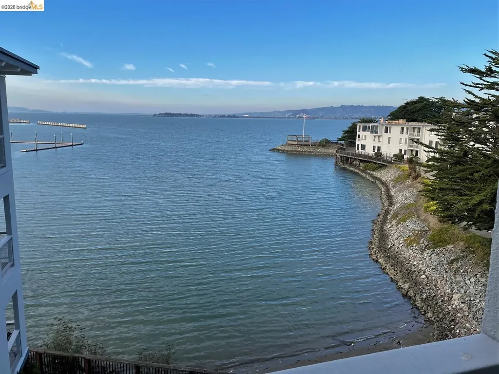 6 Captain Drive Emeryville CA 94608