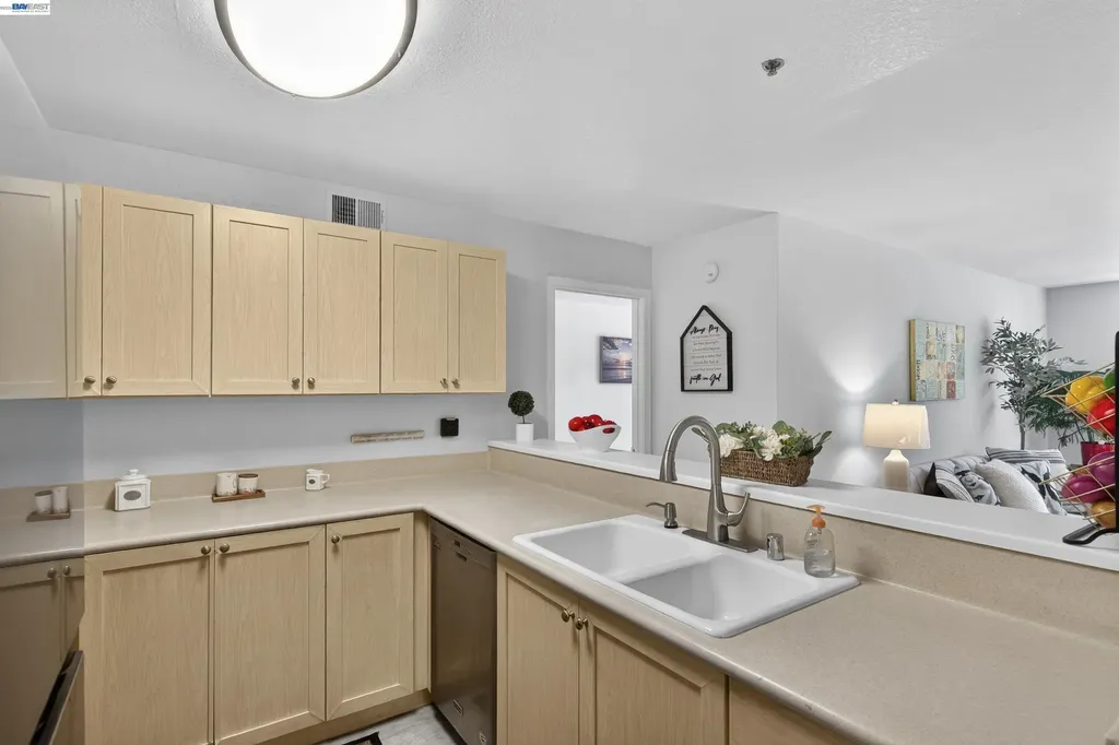 535 Pierce Street Albany CA 94706