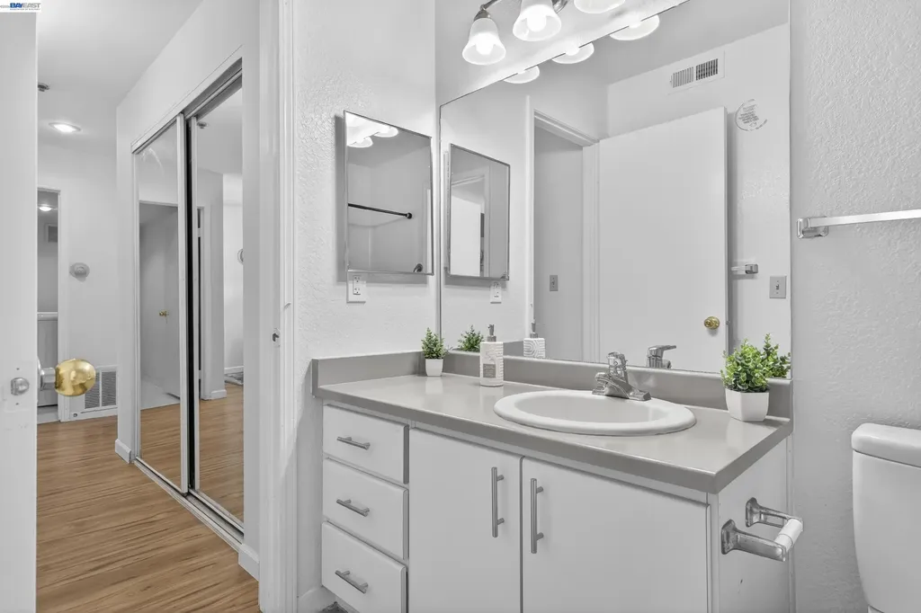 535 Pierce Street Albany CA 94706