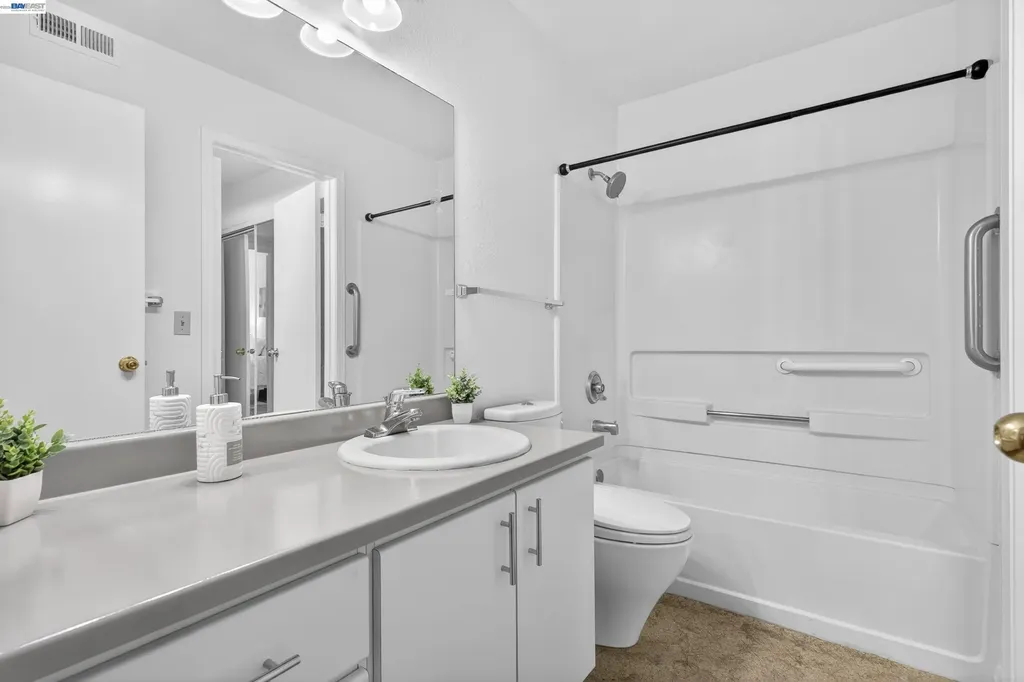 535 Pierce Street Albany CA 94706