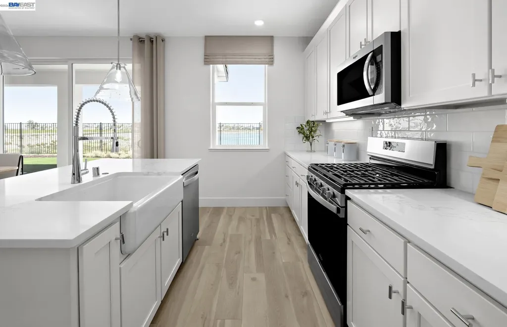 534 Lee Loop Discovery Bay CA 94505