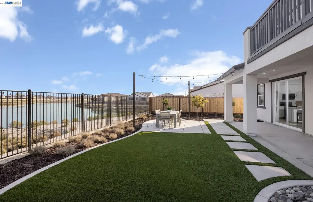 534 Lee Loop Discovery Bay CA 94505