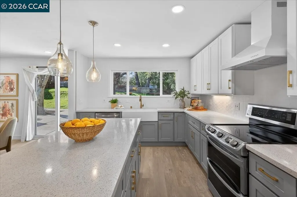 2481 Casa Way Walnut Creek CA 94597