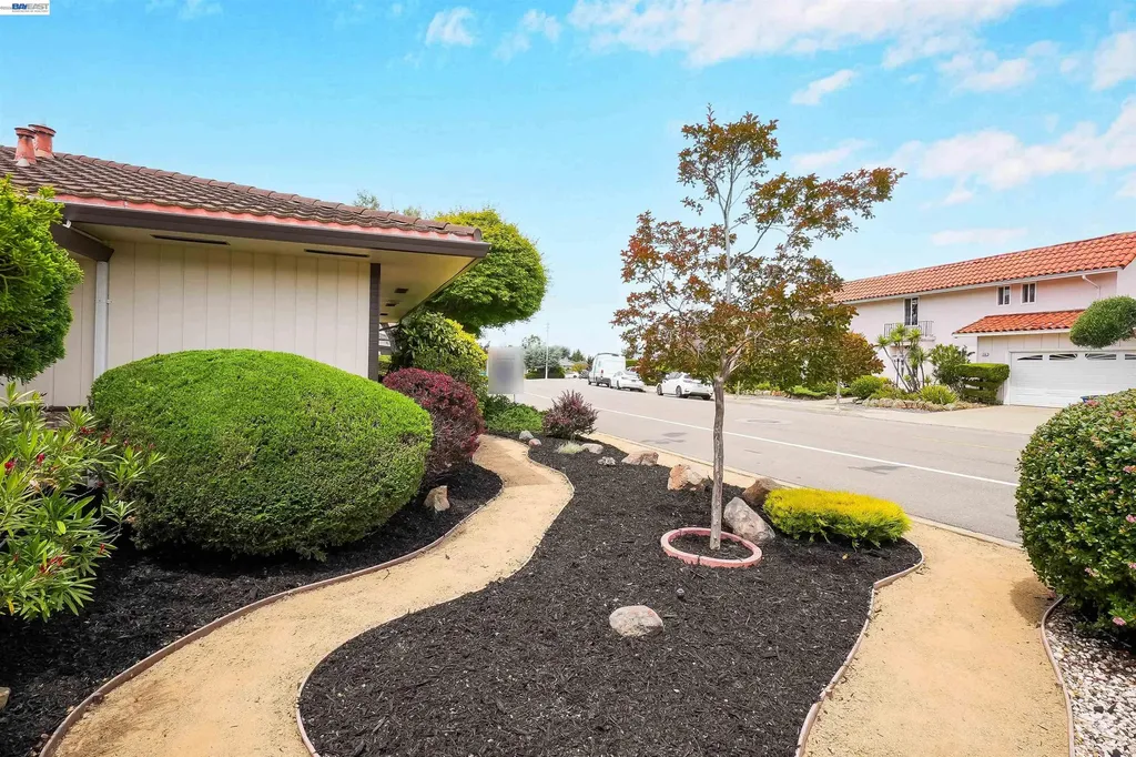 3787 Oakes Drive Hayward CA 94542