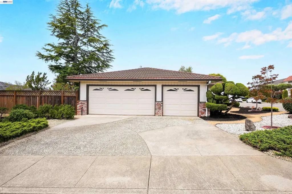 3787 Oakes Drive Hayward CA 94542