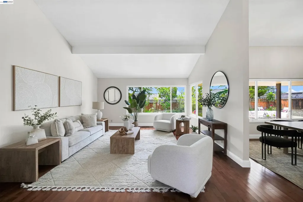 3787 Oakes Drive Hayward CA 94542