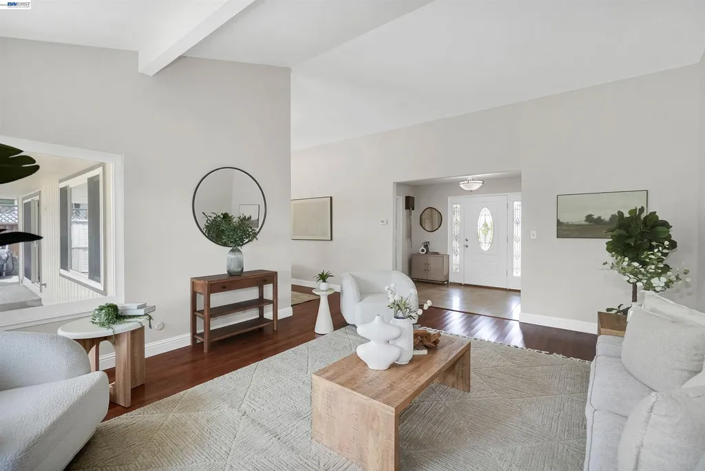 3787 Oakes Drive Hayward CA 94542