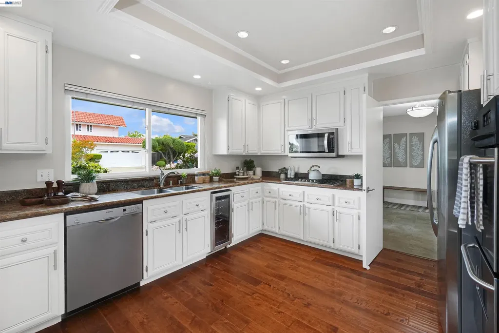 3787 Oakes Drive Hayward CA 94542