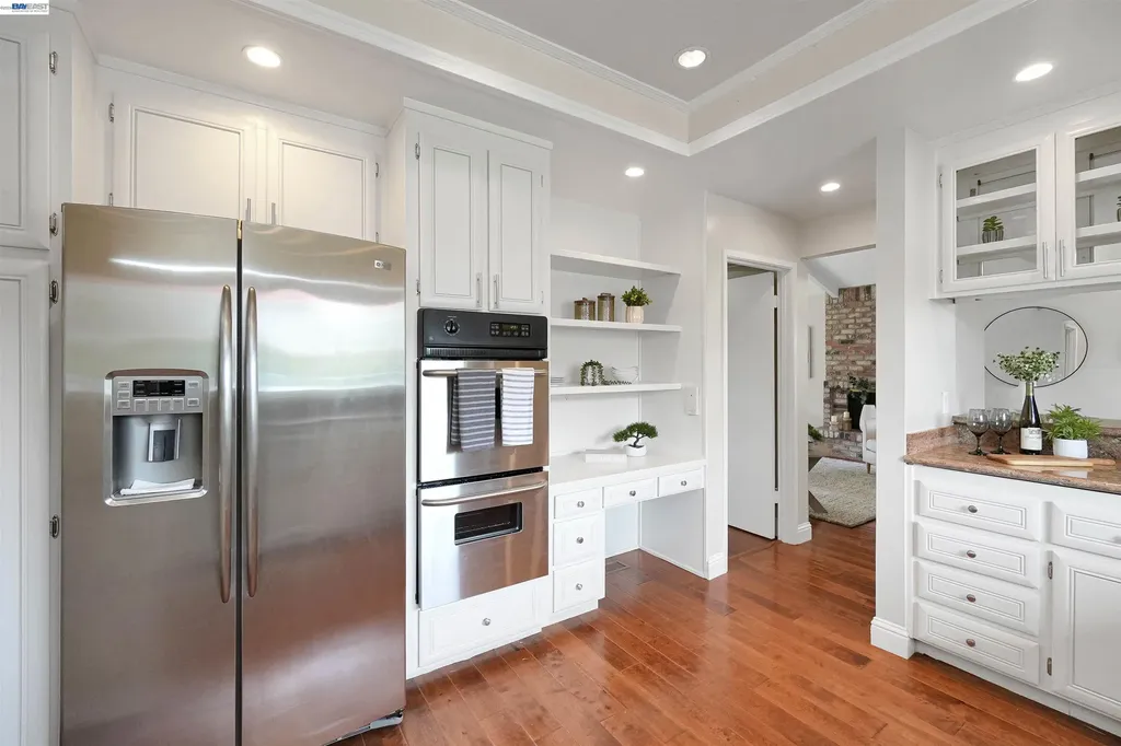 3787 Oakes Drive Hayward CA 94542
