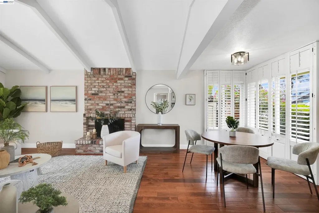 3787 Oakes Drive Hayward CA 94542