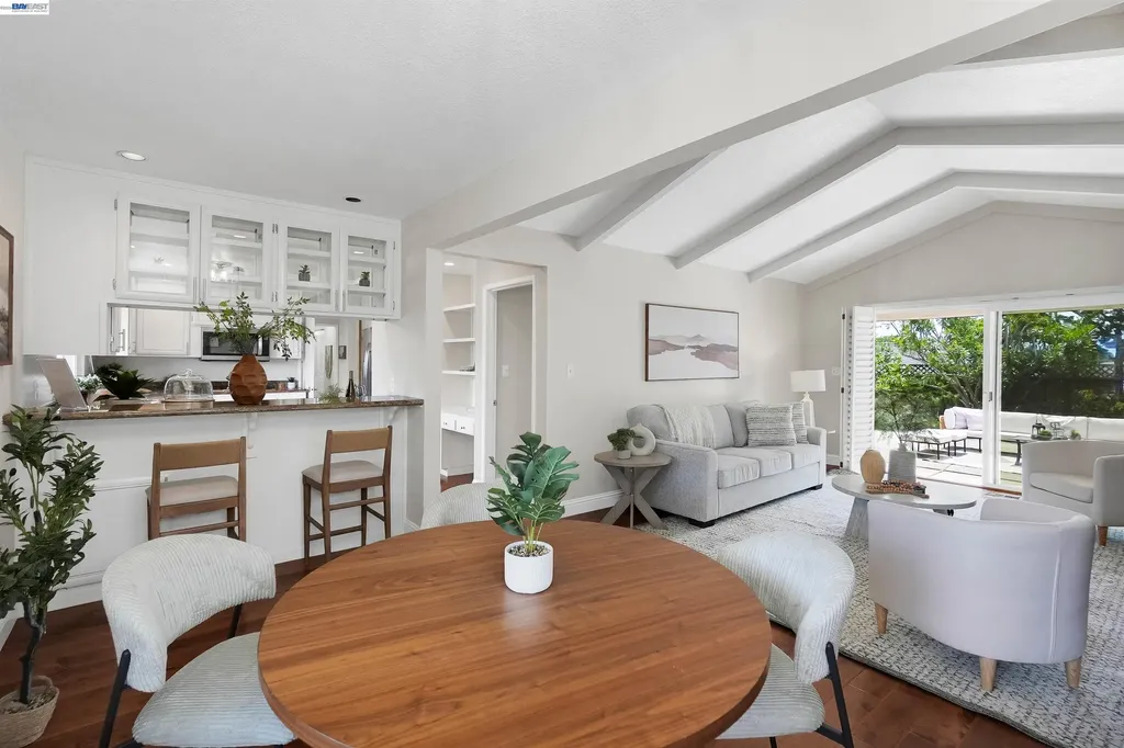 3787 Oakes Drive Hayward CA 94542