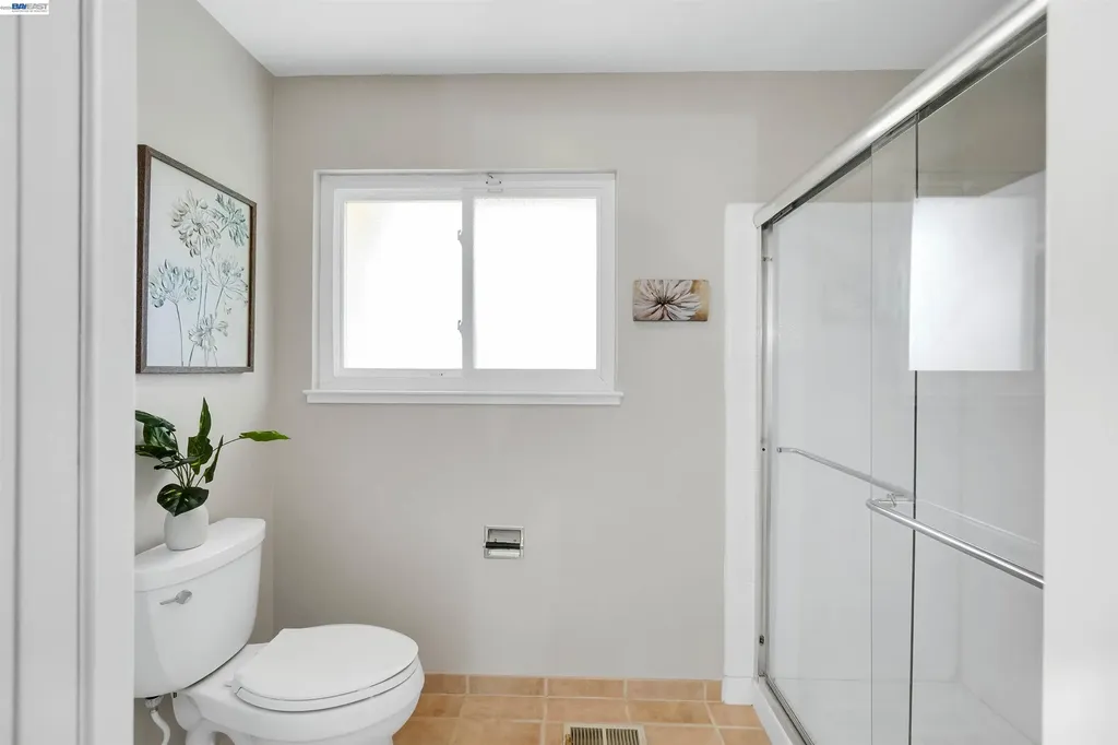 3787 Oakes Drive Hayward CA 94542