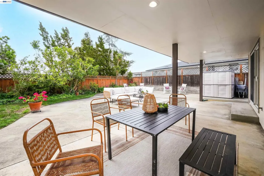 3787 Oakes Drive Hayward CA 94542