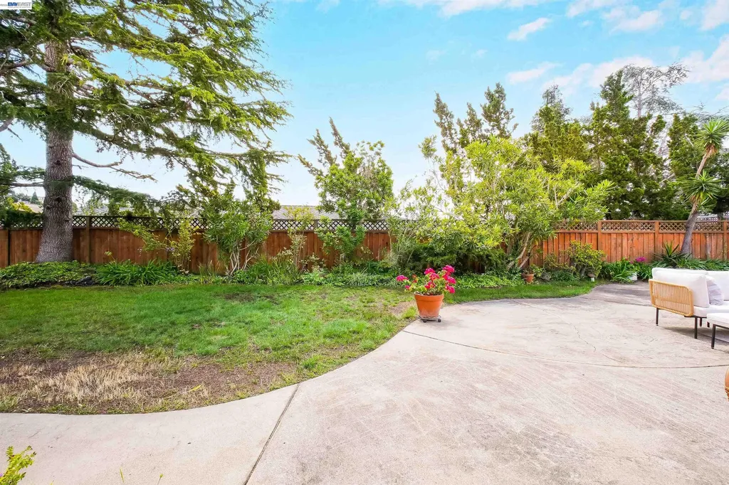 3787 Oakes Drive Hayward CA 94542