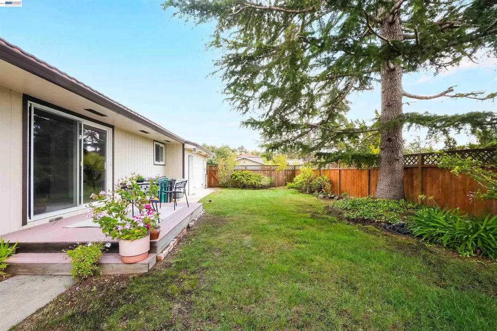3787 Oakes Drive Hayward CA 94542