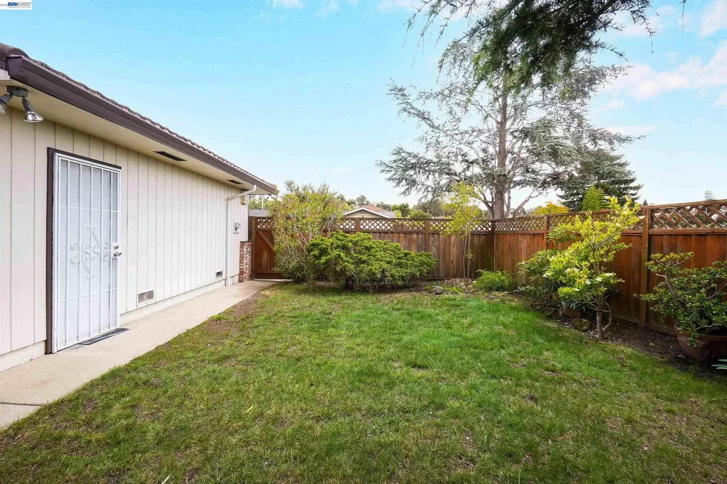 3787 Oakes Drive Hayward CA 94542