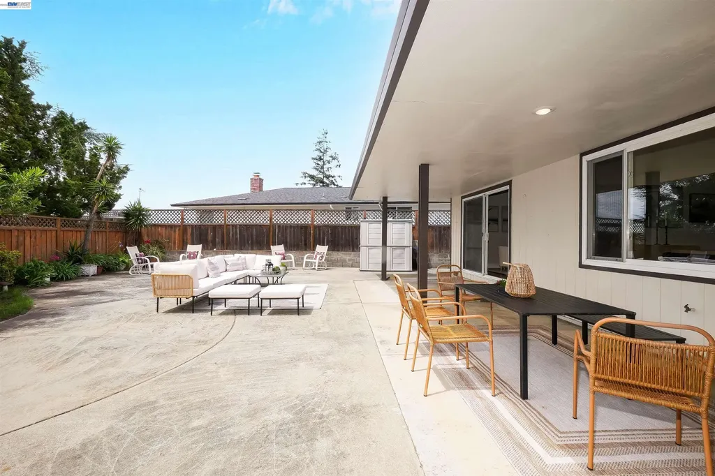 3787 Oakes Drive Hayward CA 94542