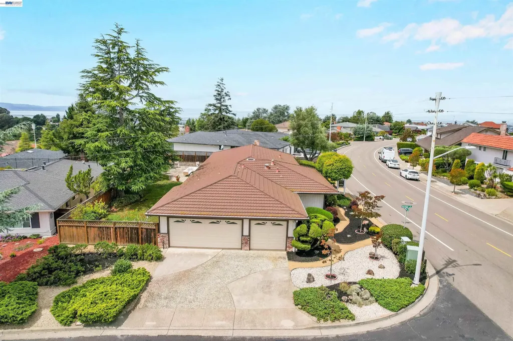 3787 Oakes Drive Hayward CA 94542