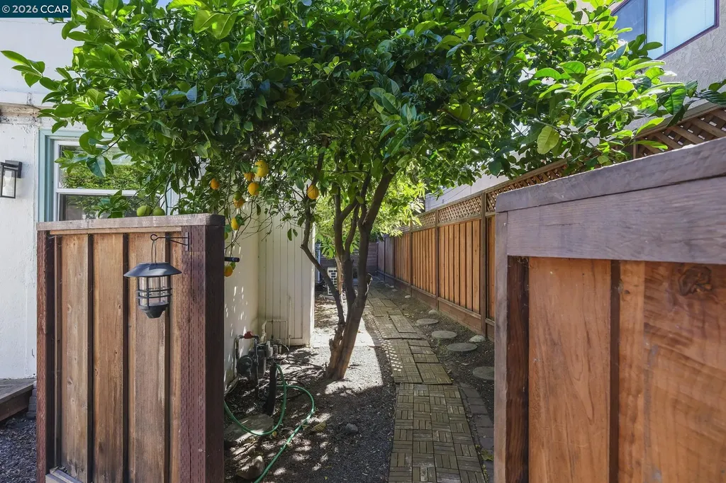 1724 Alhambra Avenue Martinez CA 94553
