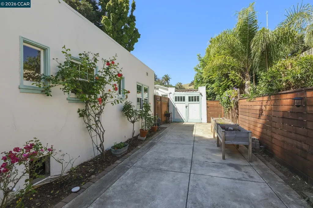 1724 Alhambra Avenue Martinez CA 94553