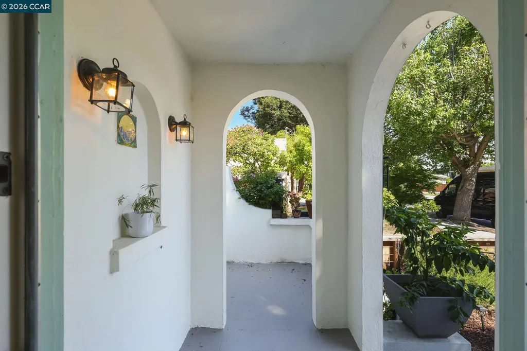 1724 Alhambra Avenue Martinez CA 94553