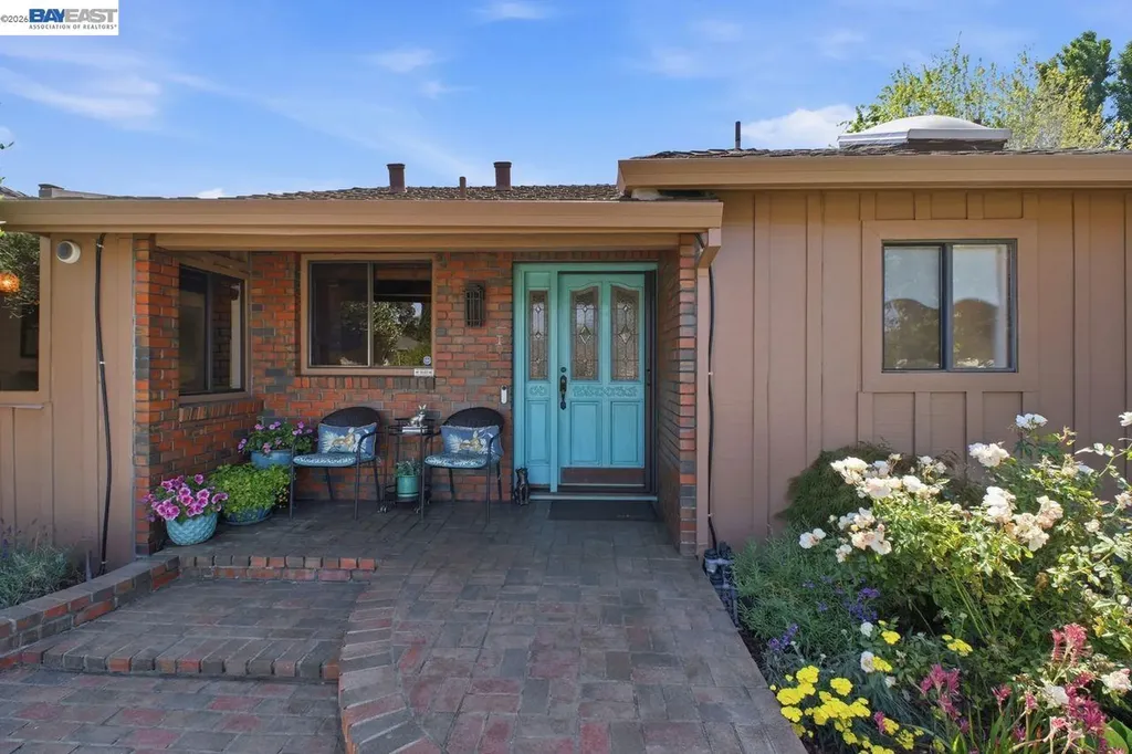 4858 Sterling Drive Fremont CA 94536