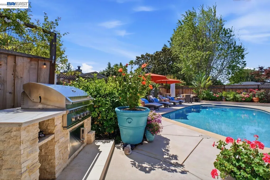 4858 Sterling Drive Fremont CA 94536