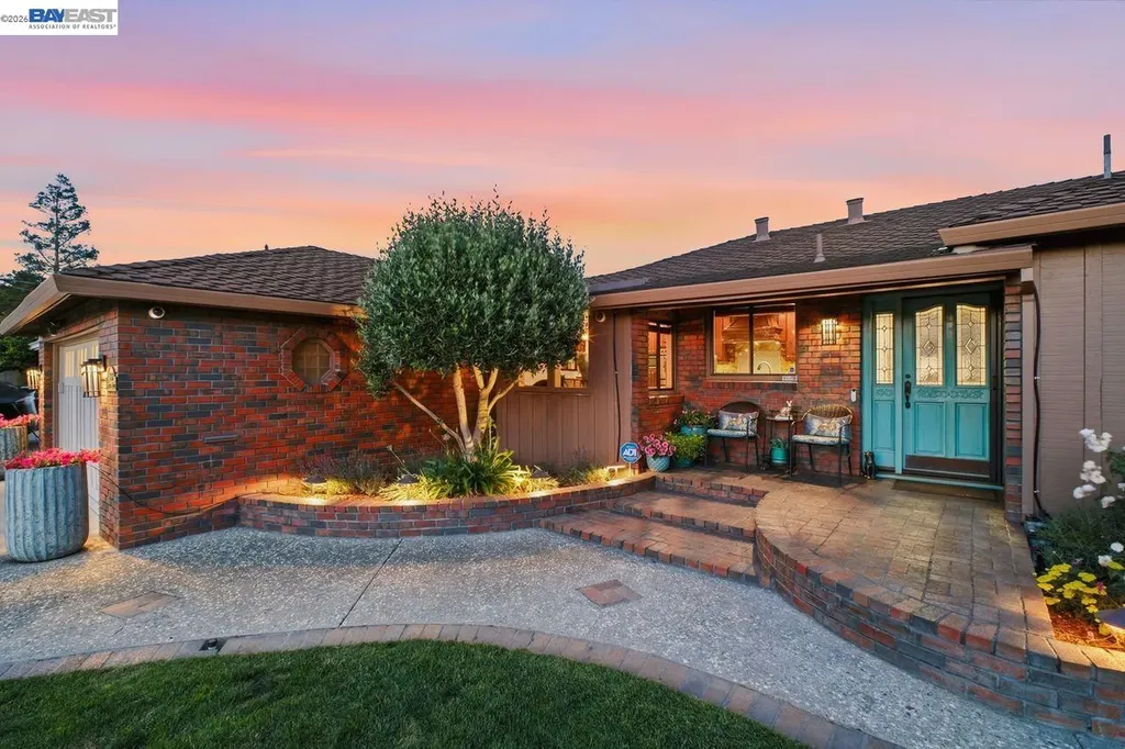 4858 Sterling Drive Fremont CA 94536