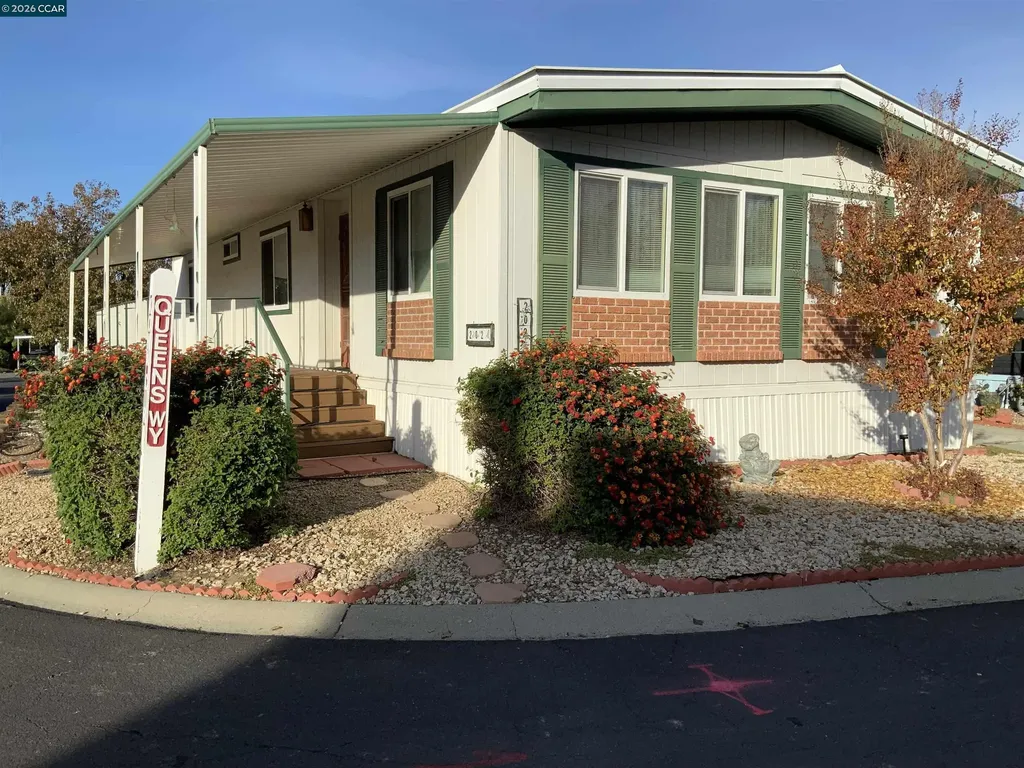 202 Queens Way Pittsburg CA 94565