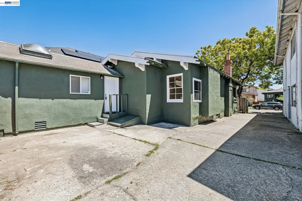 1349 Hearst Avenue Berkeley CA 94702