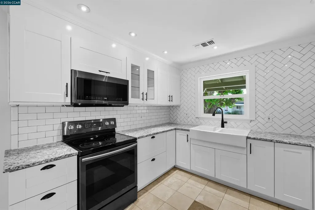 273 Solano Lane Vacaville CA 95688