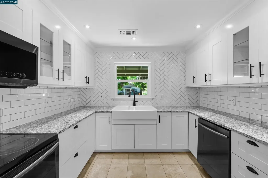 273 Solano Lane Vacaville CA 95688