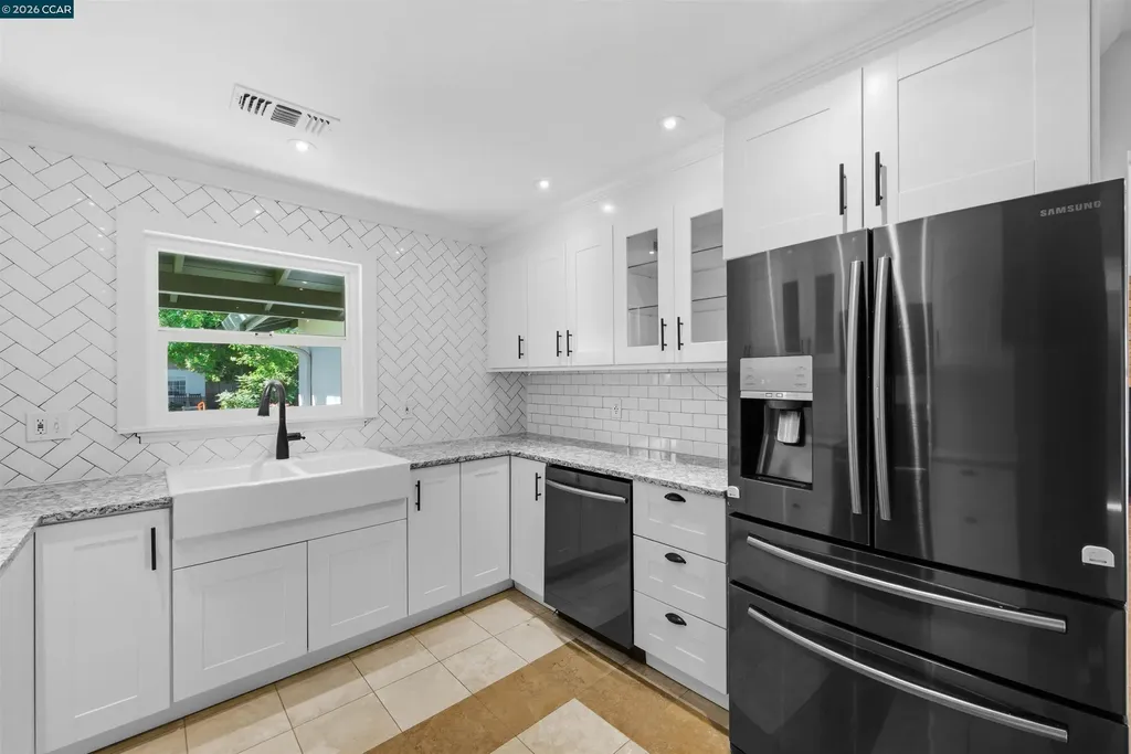 273 Solano Lane Vacaville CA 95688