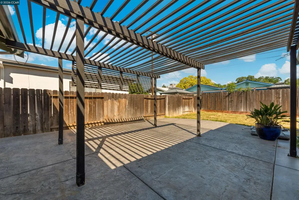 273 Solano Lane Vacaville CA 95688