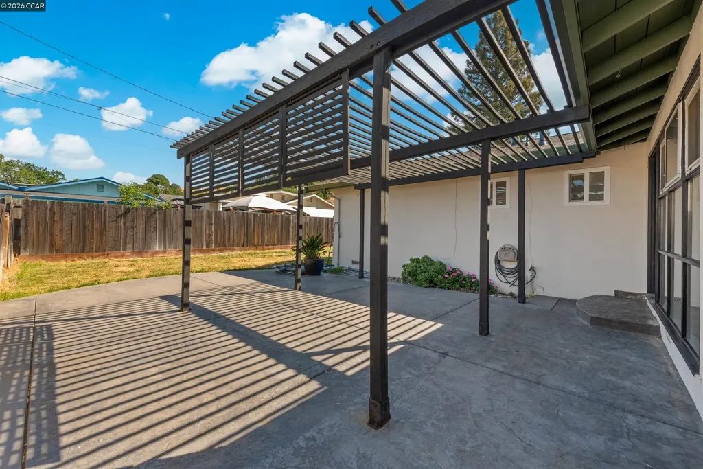 273 Solano Lane Vacaville CA 95688