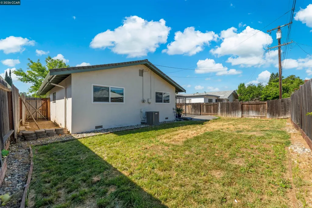 273 Solano Lane Vacaville CA 95688
