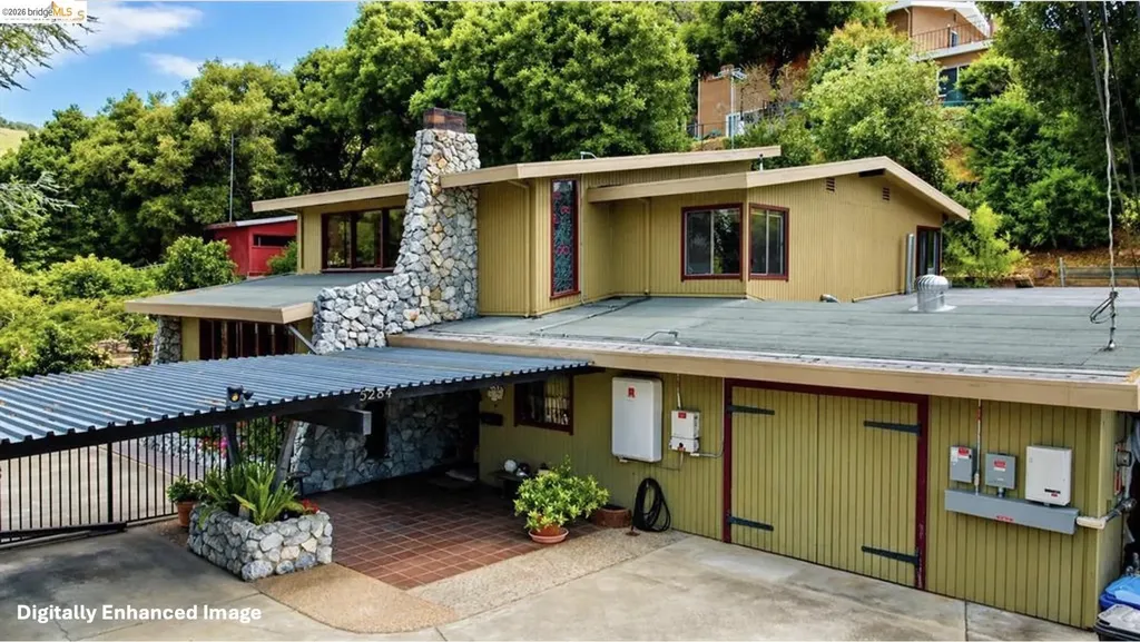5284 Camino Alta Mira Castro Valley CA 94546