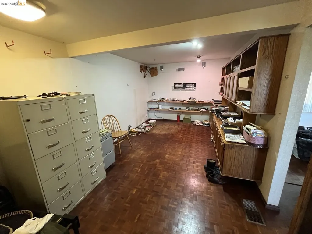 5284 Camino Alta Mira Castro Valley CA 94546