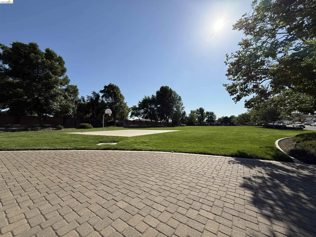 180 Hill Avenue Oakley CA 94561