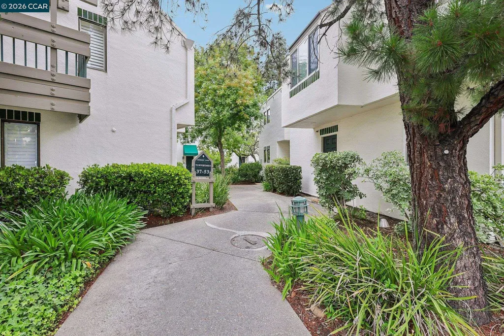 47 Mozden Lane Pleasant Hill CA 94523