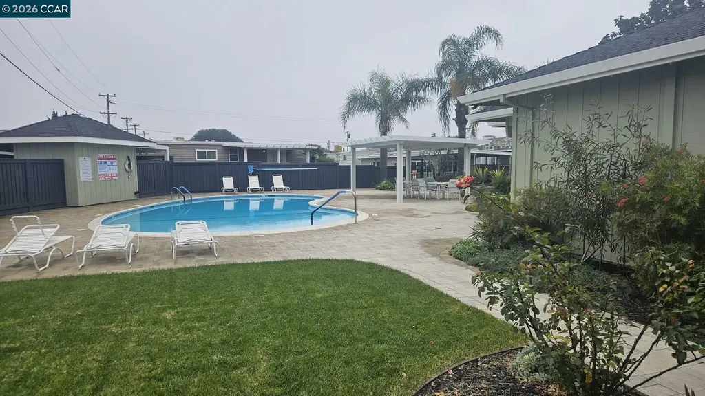 123 Zartop Oakley CA 94561