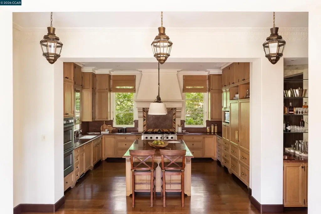 280 Indian Road Piedmont CA 94610